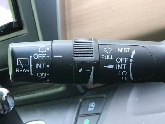 フリード Ｇホンダセンシング　新品タイヤ／保証書／社外　ＳＤナビ／フリップダウンモニター　社外　１０．１インチ／ホンダセンシング／両側電動スライドドア／車線逸脱防止支援システム／ドライブレコーダー　前後　衝突被害軽減システム（17枚目）