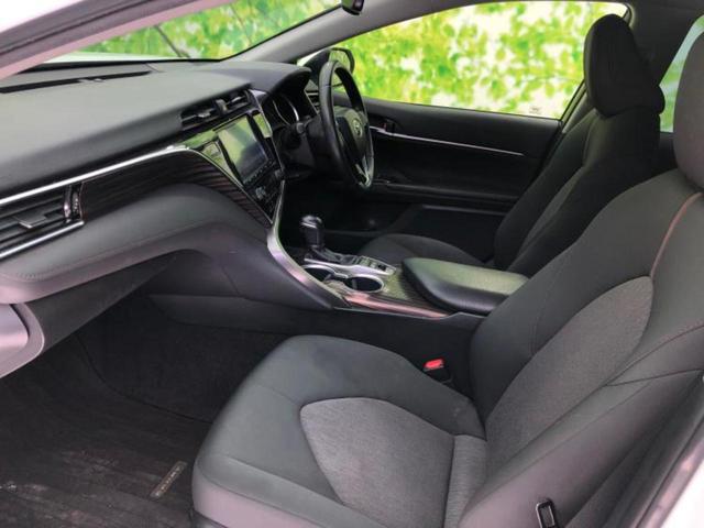 カムリ Ｇ　サンルーフ／保証書／純正　９インチ　ＳＤナビ／トヨタセーフティセンス／車線逸脱防止支援システム／ヘッドランプ　ＬＥＤ／Ｂｌｕｅｔｏｏｔｈ接続／ＥＴＣ／ＥＢＤ付ＡＢＳ／横滑り防止装置　バックカメラ（6枚目）