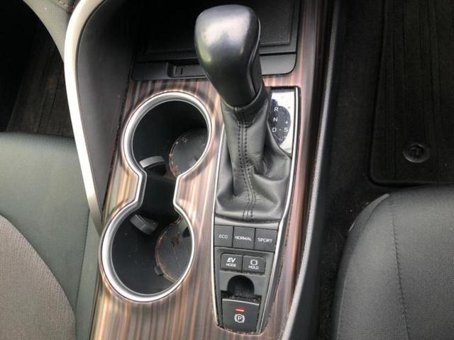 カムリ Ｇ　サンルーフ／保証書／純正　９インチ　ＳＤナビ／トヨタセーフティセンス／車線逸脱防止支援システム／ヘッドランプ　ＬＥＤ／Ｂｌｕｅｔｏｏｔｈ接続／ＥＴＣ／ＥＢＤ付ＡＢＳ／横滑り防止装置　バックカメラ（17枚目）