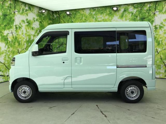 ハイゼットカーゴ ４ＷＤデラックス　保証書／スマートアシスト（トヨタ・ダイハツ）／車線逸脱防止支援システム／ヘッドランプ　ＬＥＤ／ＥＴＣ／ＥＢＤ付ＡＢＳ／横滑り防止装置／アイドリングストップ／エアバッグ　運転席／エアバッグ　助手席（2枚目）