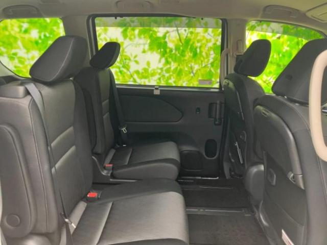 セレナ ｅパワーハイウェイスターＶ　新品タイヤ／純正　１０インチ　ＳＤナビ／フリップダウンモニター　純正　１０インチ／インテリジェントルームミラー／エマージェンシーブレーキ／両側電動スライドドア／アラウンドビューモニター　全周囲カメラ（5枚目）