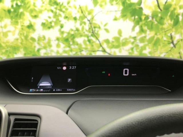 セレナ ｅパワーハイウェイスターＶ　新品タイヤ／純正　１０インチ　ＳＤナビ／フリップダウンモニター　純正　１０インチ／インテリジェントルームミラー／エマージェンシーブレーキ／両側電動スライドドア／アラウンドビューモニター　全周囲カメラ（14枚目）