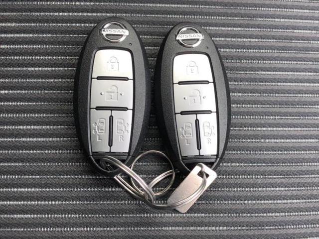 セレナ ｅパワーハイウェイスターＶ　新品タイヤ／純正　１０インチ　ＳＤナビ／フリップダウンモニター　純正　１０インチ／インテリジェントルームミラー／エマージェンシーブレーキ／両側電動スライドドア／アラウンドビューモニター　全周囲カメラ（31枚目）