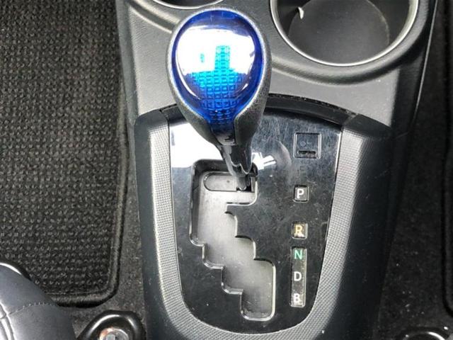 アクア クロスオーバー　純正　ＳＤナビ／トヨタセーフティセンス／シートヒーター　前席／車線逸脱防止支援システム／シート　ハーフレザー／ドライブレコーダー　純正／ヘッドランプ　ＬＥＤ／Ｂｌｕｅｔｏｏｔｈ接続／ＥＴＣ　ドラレコ（18枚目）