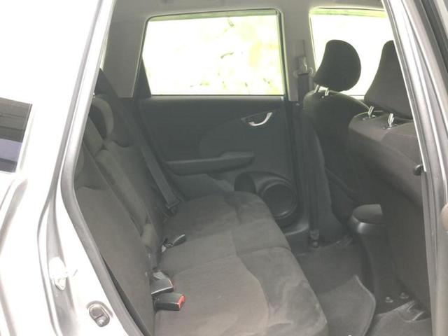 フィット １５Ｘ　純正　ＳＤナビ／シートヒーター　前席／ＥＴＣ／ＥＢＤ付ＡＢＳ／クルーズコントロール／ワンセグＴＶ／ＤＶＤ／エアバッグ　運転席／エアバッグ　助手席／パワーウインドウ／キーレスエントリー／オートエアコン（5枚目）