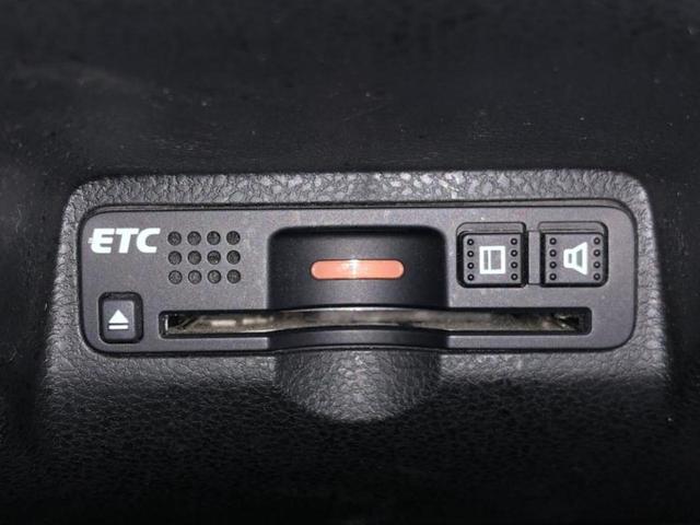 フィット １５Ｘ　純正　ＳＤナビ／シートヒーター　前席／ＥＴＣ／ＥＢＤ付ＡＢＳ／クルーズコントロール／ワンセグＴＶ／ＤＶＤ／エアバッグ　運転席／エアバッグ　助手席／パワーウインドウ／キーレスエントリー／オートエアコン（18枚目）