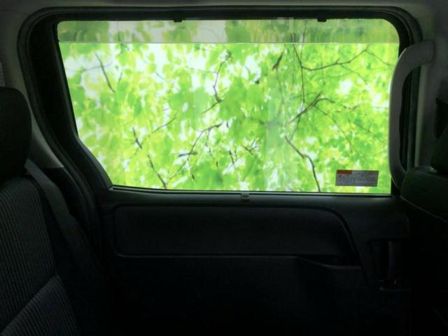 ヴォクシー ＺＳキラメキ２　新品タイヤ／保証書／社外　９インチ　ＳＤナビ／フリップダウンモニター　社外　１０．１インチ／トヨタセーフティセンス／両側電動スライドドア／車線逸脱防止支援システム／ドライブレコーダー　前後　ドラレコ（21枚目）