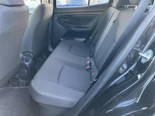 ヤリスクロス ハイブリッドＧ　新品タイヤ／保証書／ディスプレイオーディオ／トヨタセーフティセンス／車線逸脱防止支援システム／Ｂｌｕｅｔｏｏｔｈ接続／ＥＴＣ／ＥＢＤ付ＡＢＳ／横滑り防止装置／アイドリングストップ／クルーズコントロール（7枚目）