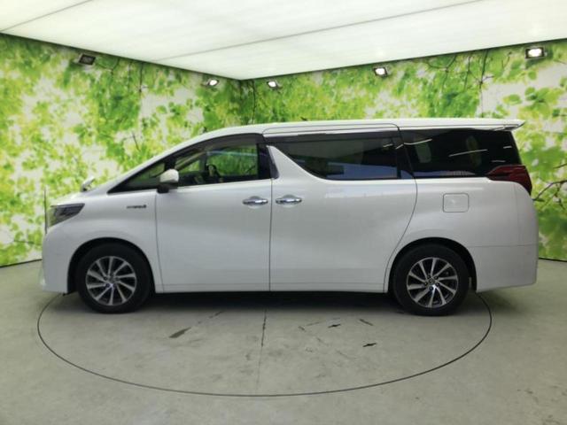 アルファードハイブリッド ４ＷＤハイブリッドＧ　Ｆパッケージ　サンルーフ／ＪＢＬ／保証書／純正　ＳＤナビ／トヨタセーフティセンス／両側電動スライドドア／シートヒーター　前席／車線逸脱防止支援システム／シート　フルレザー／電動バックドア／ドライブレコーダー　前後（2枚目）