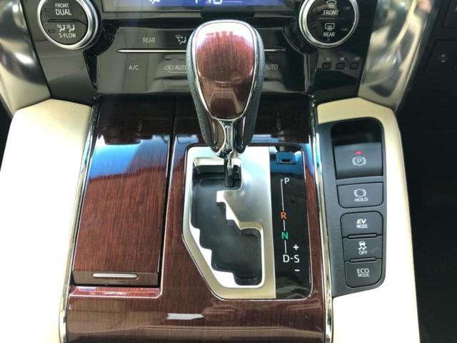 アルファードハイブリッド ４ＷＤハイブリッドＧ　Ｆパッケージ　サンルーフ／ＪＢＬ／保証書／純正　ＳＤナビ／トヨタセーフティセンス／両側電動スライドドア／シートヒーター　前席／車線逸脱防止支援システム／シート　フルレザー／電動バックドア／ドライブレコーダー　前後（18枚目）