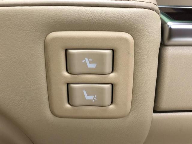 アルファードハイブリッド ４ＷＤハイブリッドＧ　Ｆパッケージ　サンルーフ／ＪＢＬ／保証書／純正　ＳＤナビ／トヨタセーフティセンス／両側電動スライドドア／シートヒーター　前席／車線逸脱防止支援システム／シート　フルレザー／電動バックドア／ドライブレコーダー　前後（41枚目）