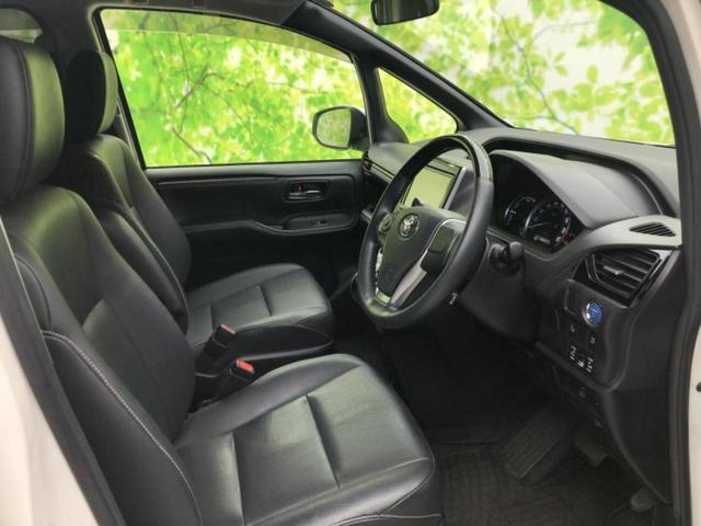 エスクァイア ハイブリッドＧｉ　新品タイヤ／純正　９インチ　ＳＤナビ／フリップダウンモニター　純正　１１インチ／両側電動スライドドア／シートヒーター　前席／シート　合皮／ドライブレコーダー　前後／ヘッドランプ　ＬＥＤ　バックカメラ（4枚目）