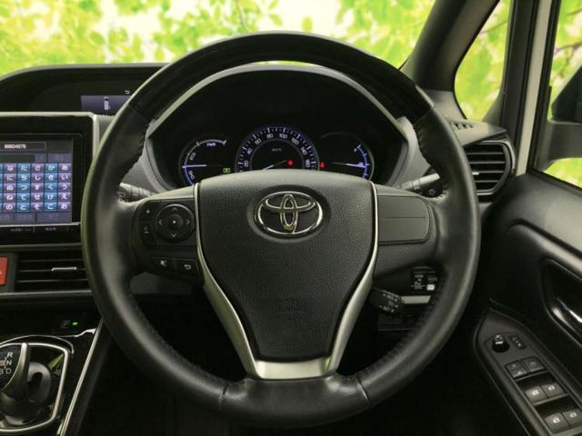 エスクァイア ハイブリッドＧｉ　新品タイヤ／純正　９インチ　ＳＤナビ／フリップダウンモニター　純正　１１インチ／両側電動スライドドア／シートヒーター　前席／シート　合皮／ドライブレコーダー　前後／ヘッドランプ　ＬＥＤ　バックカメラ（10枚目）