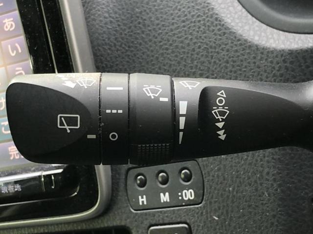 エスクァイア ハイブリッドＧｉ　新品タイヤ／純正　９インチ　ＳＤナビ／フリップダウンモニター　純正　１１インチ／両側電動スライドドア／シートヒーター　前席／シート　合皮／ドライブレコーダー　前後／ヘッドランプ　ＬＥＤ　バックカメラ（12枚目）