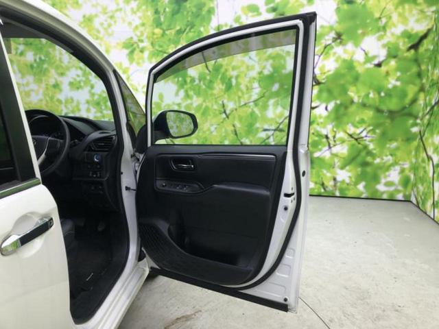 エスクァイア ハイブリッドＧｉ　新品タイヤ／純正　９インチ　ＳＤナビ／フリップダウンモニター　純正　１１インチ／両側電動スライドドア／シートヒーター　前席／シート　合皮／ドライブレコーダー　前後／ヘッドランプ　ＬＥＤ　バックカメラ（20枚目）