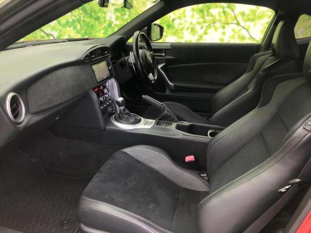 ８６ ＧＴリミテッド　新品タイヤ／純正エアロ／保証書／純正　ＳＤナビ／シートヒーター　前席／シート　ハーフレザー／ドライブレコーダー　前後／ヘッドランプ　ＨＩＤ／ＥＴＣ／ＥＢＤ付ＡＢＳ／横滑り防止装置　フルエアロ　ドラレコ（5枚目）