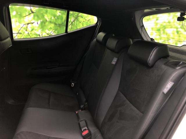 アクア ＧＲスポーツ　保証書／ディスプレイオーディオ＋ナビ１０インチ／トヨタセーフティセンス／シートヒーター　前席／全方位モニター／車線逸脱防止支援システム／シート　ハーフレザー／ドライブレコーダー　前後　全周囲カメラ（7枚目）