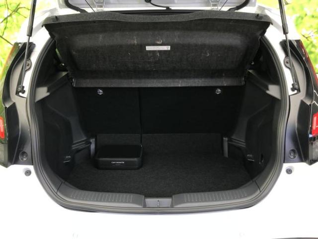 アクア ＧＲスポーツ　保証書／ディスプレイオーディオ＋ナビ１０インチ／トヨタセーフティセンス／シートヒーター　前席／全方位モニター／車線逸脱防止支援システム／シート　ハーフレザー／ドライブレコーダー　前後　全周囲カメラ（8枚目）