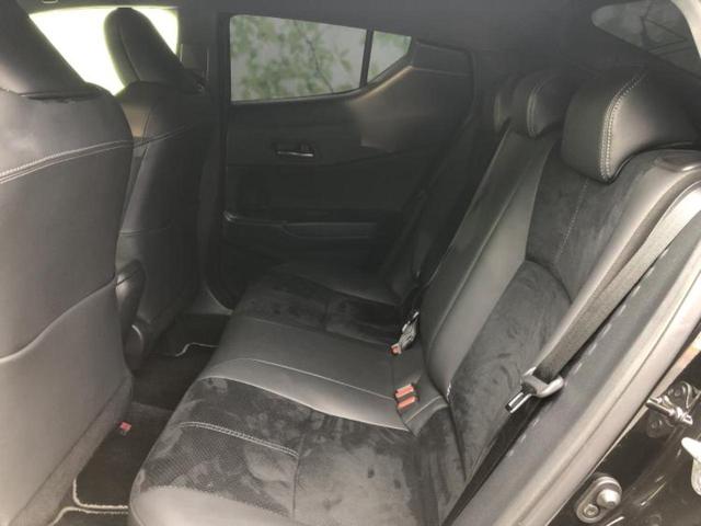 Ｃ－ＨＲ Ｓ　ＧＲスポーツ　新品タイヤ／ディスプレイオーディオ８インチ／トヨタセーフティセンス／車線逸脱防止支援システム／シート　ハーフレザー／ドライブレコーダー　前後／ヘッドランプ　ＬＥＤ／Ｂｌｕｅｔｏｏｔｈ接続　バックカメラ（7枚目）