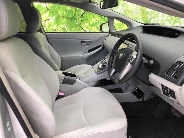 プリウス Ｓツーリングセレクション　新品タイヤ／純正　ＳＤナビ／ヘッドランプ　ＨＩＤ／Ｂｌｕｅｔｏｏｔｈ接続／ＥＴＣ／ＥＢＤ付ＡＢＳ／横滑り防止装置／アイドリングストップ／バックモニター／ワンセグＴＶ／エアバッグ　運転席　バックカメラ（4枚目）