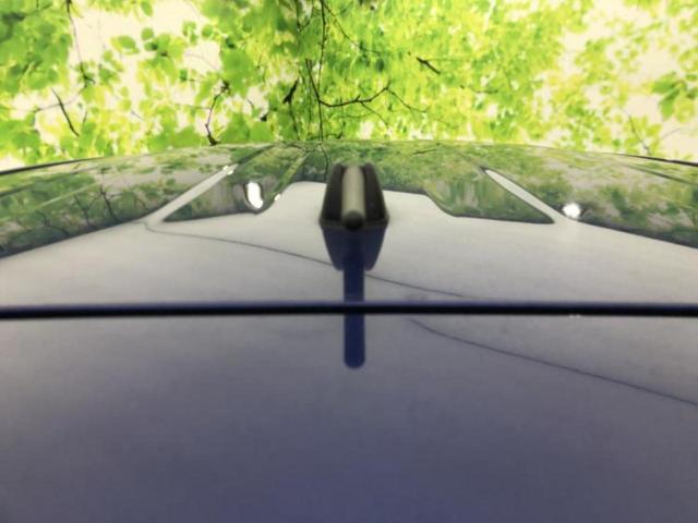 シエンタ ハイブリッドGクエロ 新品タイヤ/純正 9インチ SDナビ/トヨタセーフティセンス/両側電動スライドドア/シートヒーター 前席/パノラミックビューモニター/車線逸脱防止支援システム/シート ハーフレザー 全周囲カメラ(35枚目)