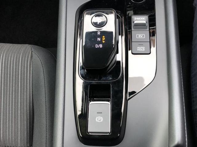 Ｎ－ＢＯＸカスタム Ｇ・Ｌターボホンダセンシング　純正　８インチ　ＳＤナビ／ホンダセンシング／両側電動スライドドア／車線逸脱防止支援システム／シート　ハーフレザー／ヘッドランプ　ＬＥＤ／Ｂｌｕｅｔｏｏｔｈ接続／ＥＴＣ／ＥＢＤ付ＡＢＳ　バックカメラ（18枚目）