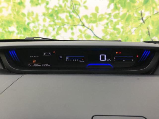 フリード Ｇブラックスタイル　新品タイヤ／保証書／純正　９インチ　ＳＤナビ／フリップダウンモニター　純正　１２．８インチ／ホンダセンシング／両側電動スライドドア／シートヒーター　前席／車線逸脱防止支援システム　衝突被害軽減システム（14枚目）