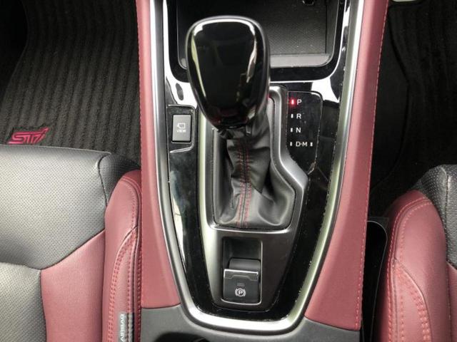 レヴォーグ 4WD STIスポーツEX 新品タイヤ/純正 SDナビ/デジタルインナーミラー/アイサイトX(スバル新型)/シートヒーター 全席/車線逸脱防止支援システム/シート 合皮/電動バックドア/ヘッドランプ LED 衝突被害軽減システム(18枚目)