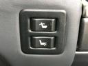 WECARSの展示場では実際に見て、触ってお車をお選びいただけます!知識の豊富な営業スタッフが様々なカーライフをご提案いたします!