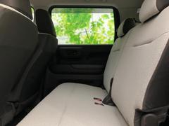 ＷＥＣＡＲＳでは各商談席に大型モニターをご用意しております！見やすい大画面でゆったりと全国の在庫をご覧いただけます！是非ご来店お待ちしております！ 7