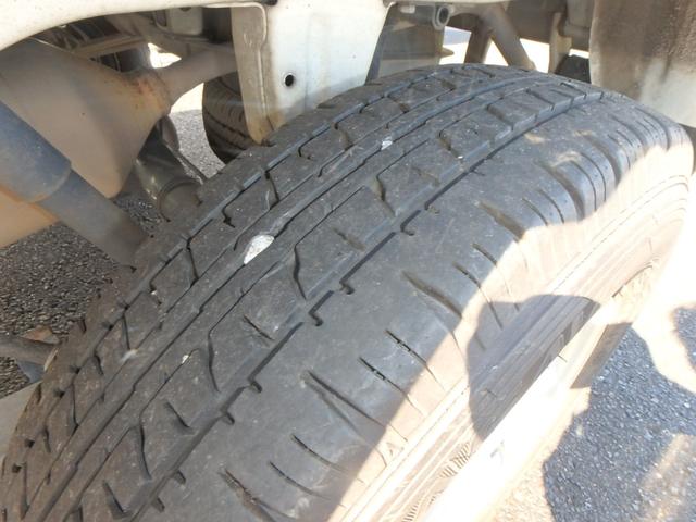 スペシャル エアコンパワステ 5速ミッション車荷台ゴムマット(10枚目)