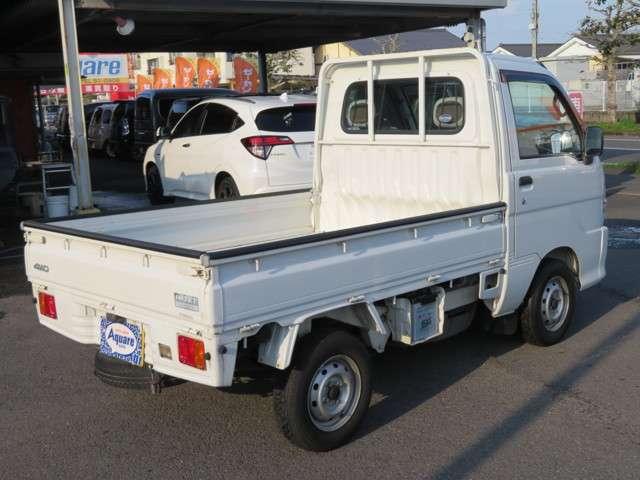 スペシャル 4WD 5速マニュアル車 車検32年2月(4枚目)