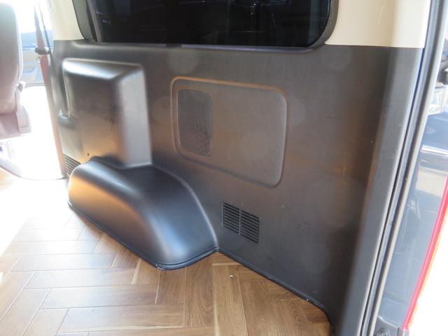 レジアスエースバン スーパーＧＬ　ダークプライム　荷室フローリング　リアモニター　ＥＴＣ　スマートキー（28枚目）