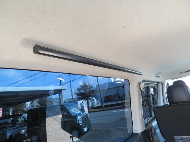 レジアスエースバン スーパーＧＬ　ダークプライム　荷室フローリング　リアモニター　ＥＴＣ　スマートキー（30枚目）