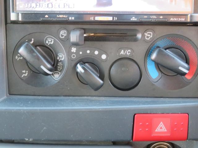 タイタントラック Ｗキャブワイドロー　１．５Ｔ　ＳＤナビ　ワンセグテレビ　ＥＴＣ（12枚目）