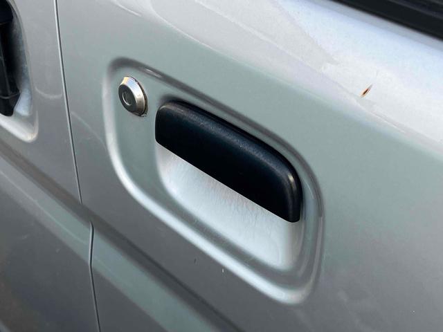 エブリイ PAリミテッド 両側スライドドア 箱バン キーレスエントリー 5速マニュアル ABS 衝突安全ボディ エアコン パワーステアリング 積載量350kg(9枚目)