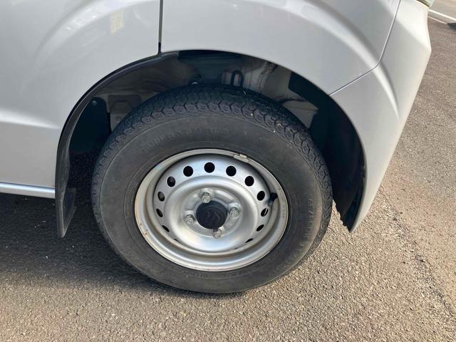 エブリイ PAリミテッド 両側スライドドア 箱バン キーレスエントリー 5速マニュアル ABS 衝突安全ボディ エアコン パワーステアリング 積載量350kg(13枚目)