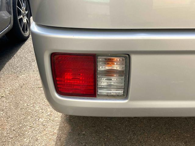 エブリイ PAリミテッド 両側スライドドア 箱バン キーレスエントリー 5速マニュアル ABS 衝突安全ボディ エアコン パワーステアリング 積載量350kg(17枚目)