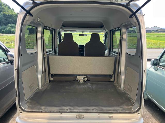 エブリイ PAリミテッド 両側スライドドア 箱バン キーレスエントリー 5速マニュアル ABS 衝突安全ボディ エアコン パワーステアリング 積載量350kg(22枚目)