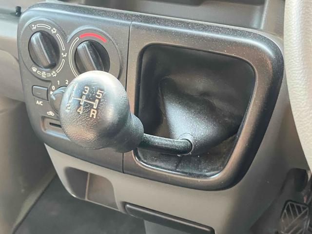 エブリイ PAリミテッド 両側スライドドア 箱バン キーレスエントリー 5速マニュアル ABS 衝突安全ボディ エアコン パワーステアリング 積載量350kg(30枚目)