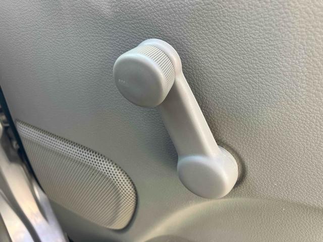 エブリイ PAリミテッド 両側スライドドア 箱バン キーレスエントリー 5速マニュアル ABS 衝突安全ボディ エアコン パワーステアリング 積載量350kg(51枚目)