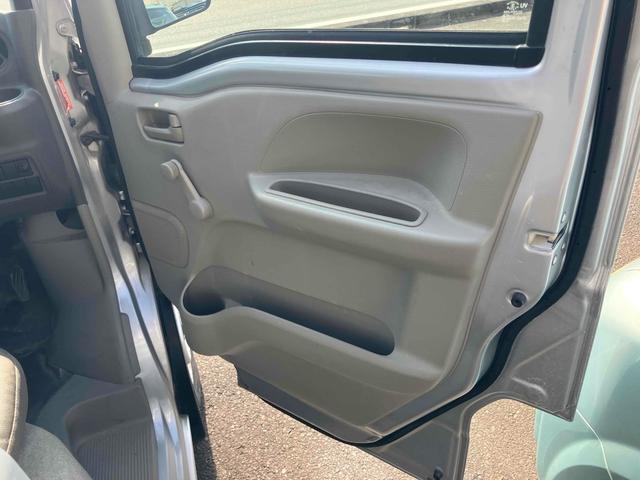 エブリイ PAリミテッド 両側スライドドア 箱バン キーレスエントリー 5速マニュアル ABS 衝突安全ボディ エアコン パワーステアリング 積載量350kg(52枚目)