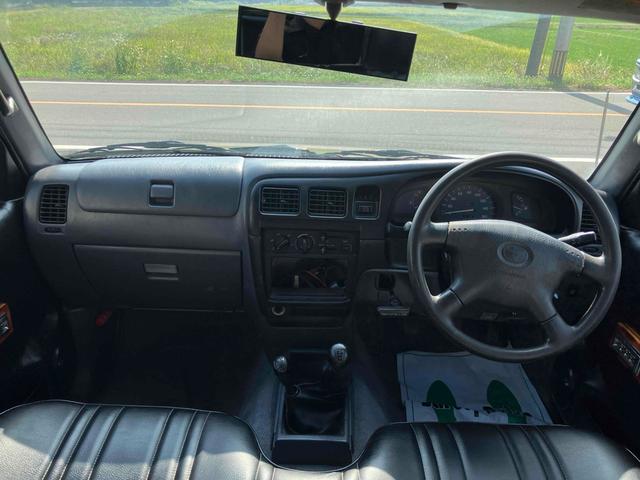 車を運転する際には運転席の存在は欠かせません。なのでしっかりとチェックしたいポイントですね。