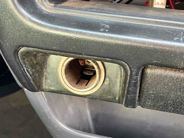 この度は当店のお車をご覧になっていただき、誠にありがとうございます。ぜひじっくりとご検討下さい。気軽にお問合せ・お見積りお待ちしております。