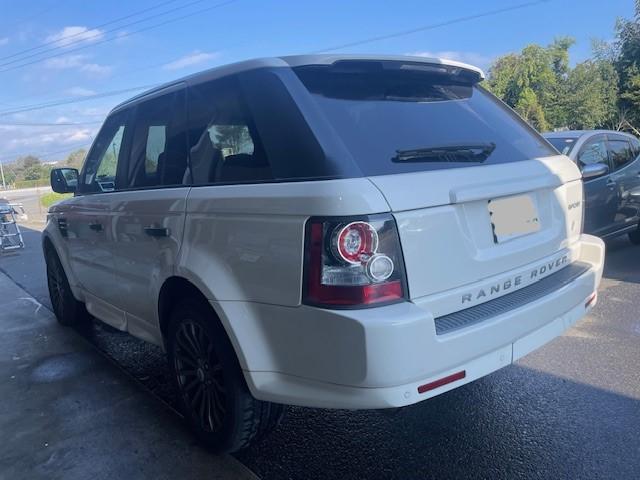 レンジローバースポーツ 　４ＷＤ　オートマチック（9枚目）