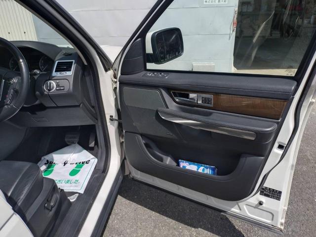 レンジローバースポーツ 　４ＷＤ　オートマチック（30枚目）