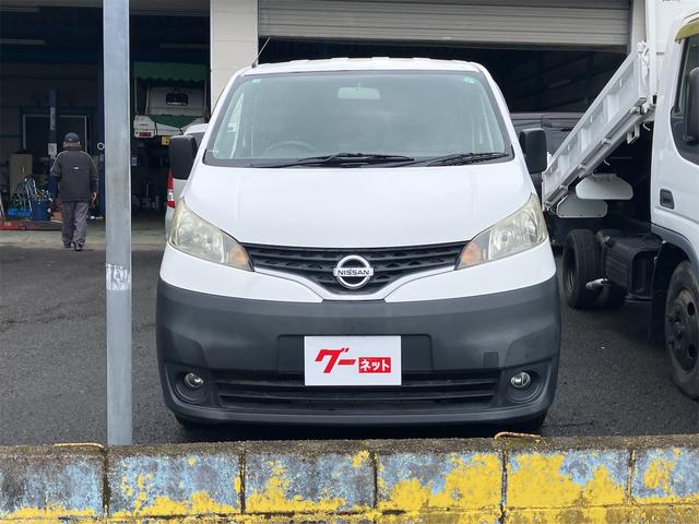 ＮＶ２００バネットバン 　ナビ　両側スライドドア　キーレスエントリー　ＡＴ　ＣＤ　ＤＶＤ再生　ＵＳＢ　ミュージックプレイヤー接続可　エアコン　パワーウィンドウ　運転席エアバッグ　助手席エアバッグ（2枚目）