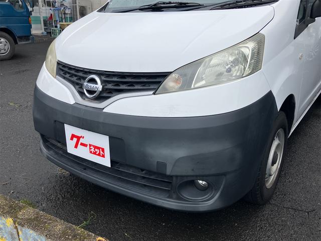 ＮＶ２００バネットバン 　ナビ　両側スライドドア　キーレスエントリー　ＡＴ　ＣＤ　ＤＶＤ再生　ＵＳＢ　ミュージックプレイヤー接続可　エアコン　パワーウィンドウ　運転席エアバッグ　助手席エアバッグ（11枚目）