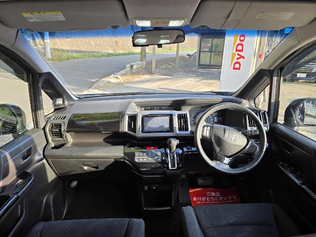 ステップワゴンスパーダ Z ドライブレコーダー ETC バックカメラ TV 両側電動スライドドア HID スマートキー 電動格納ミラー 後席モニター 3列シート ウォークスルー CVT アルミホイール 盗難防止システム(31枚目)