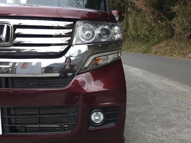Ｎ－ＢＯＸカスタム Ｇ・Ｌパッケージ　バックカメラ　両側スライド・片側電動　ナビ　ＨＩＤ　スマートキー　アイドリングストップ　ベンチシート　ＣＶＴ　盗難防止システム　ＡＢＳ　ＥＳＣ　チップアップシート　アルミホイール　エアコン（12枚目）
